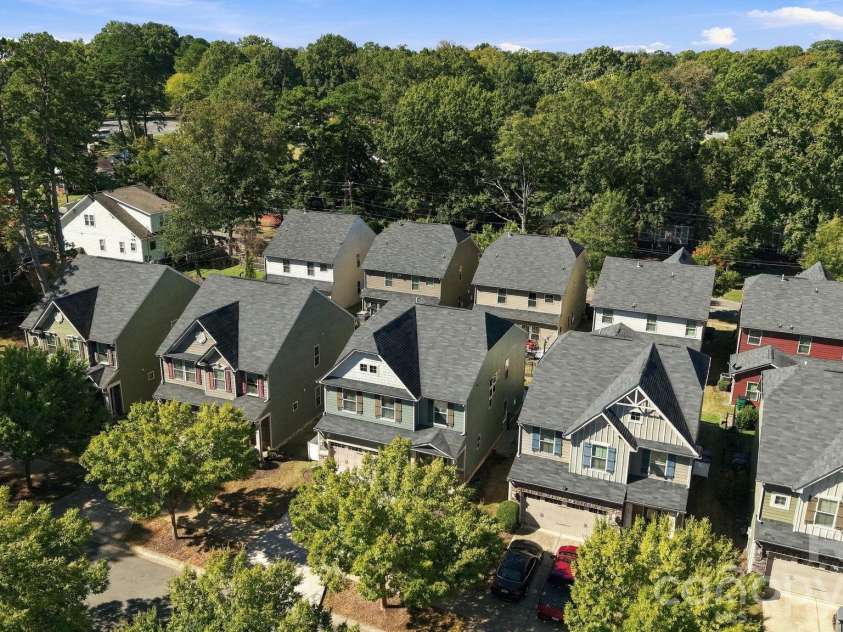 2516 Alyssa Lane, Charlotte, NC 28208.  MLS# CAR4434284, YatesRealty ID 57469. 