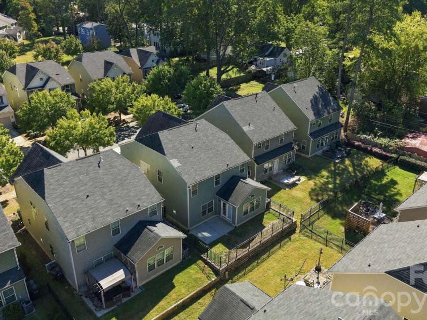 2516 Alyssa Lane, Charlotte, NC 28208.  MLS# CAR4434284, YatesRealty ID 57469. 