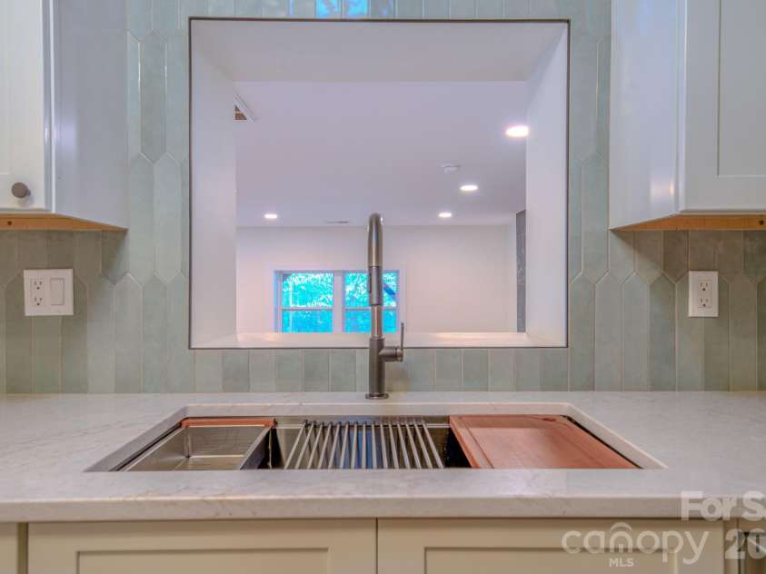 115 Silver Dapple Lane, Hendersonville, NC 28792.  MLS# CAR4434968, YatesRealty ID 57472. 