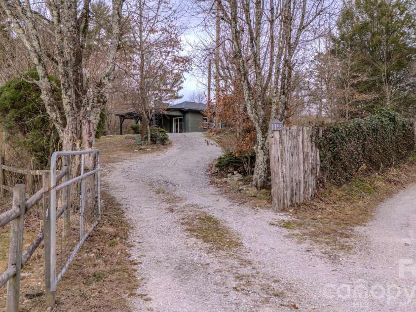 115 Silver Dapple Lane, Hendersonville, NC 28792.  MLS# CAR4434968, YatesRealty ID 57472. 