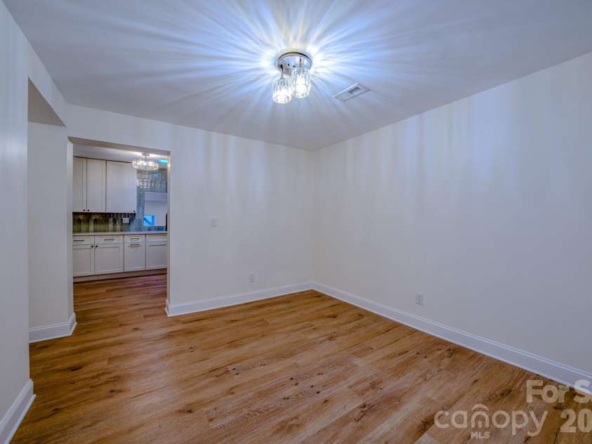 115 Silver Dapple Lane, Hendersonville, NC 28792.  MLS# CAR4434968, YatesRealty ID 57472. Dining Room