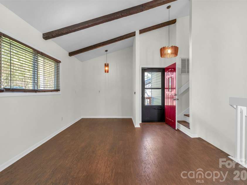 1121 Mai Kai Way, Fort Mill, SC 29708.  MLS# CAR4358630, YatesRealty ID 5748. 