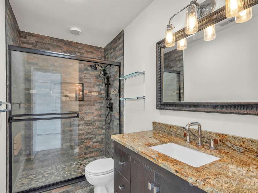 1121 Mai Kai Way, Fort Mill, SC 29708.  MLS# CAR4358630, YatesRealty ID 5748. 
