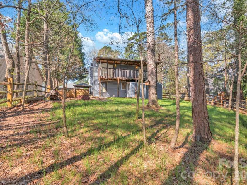 1121 Mai Kai Way, Fort Mill, SC 29708.  MLS# CAR4358630, YatesRealty ID 5748. 
