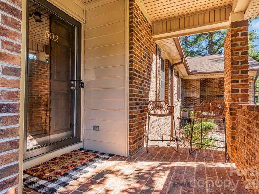 602 Colby Circle, Salisbury, NC 28147.  MLS# CAR4434046, YatesRealty ID 57488. 