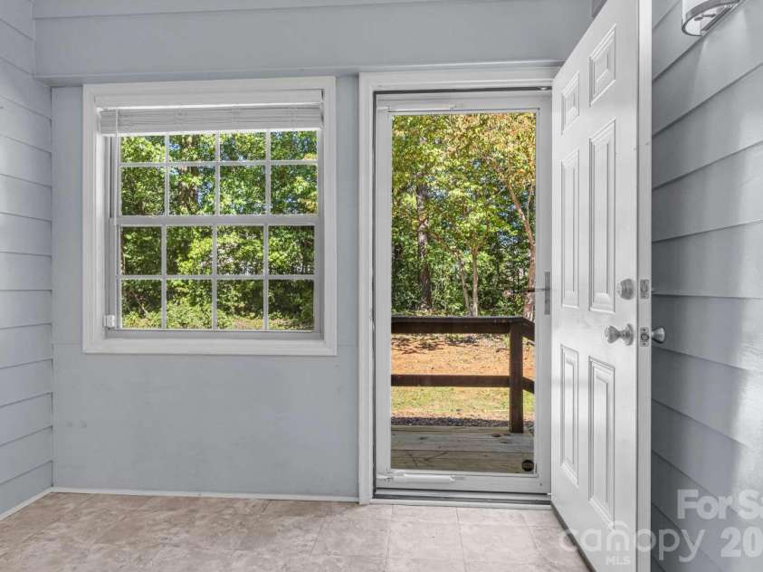 602 Colby Circle, Salisbury, NC 28147.  MLS# CAR4434046, YatesRealty ID 57488. 