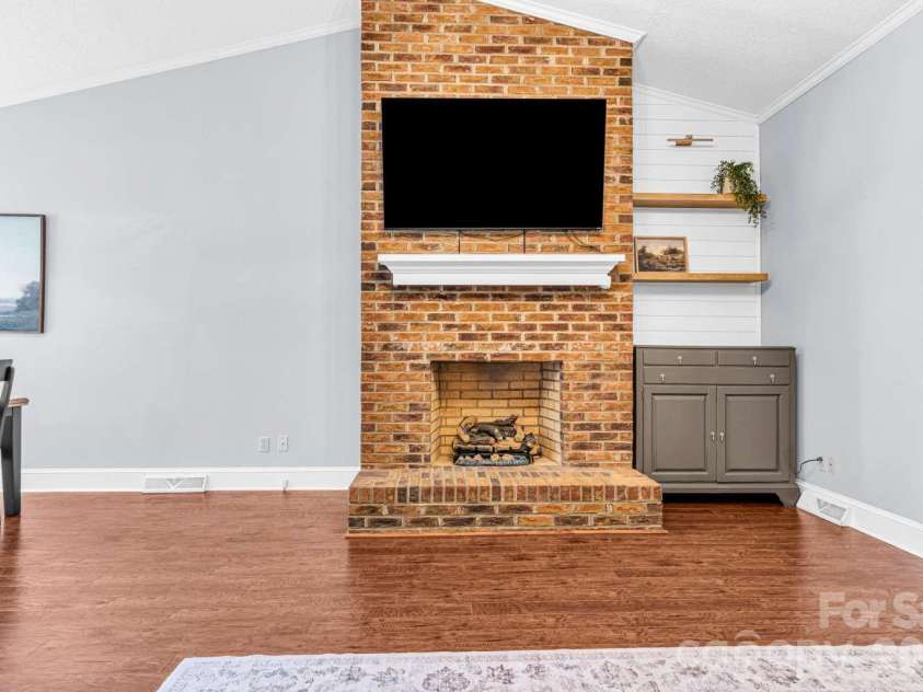 602 Colby Circle, Salisbury, NC 28147.  MLS# CAR4434046, YatesRealty ID 57488. 