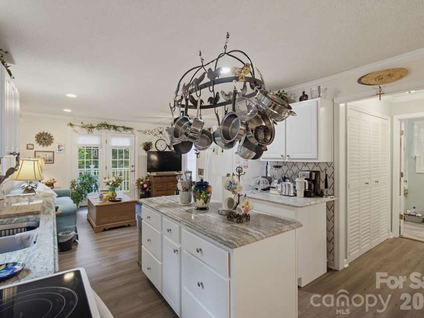 6707 Chadmoor Court, Greensboro, NC 27406.  MLS# CAR4435710, YatesRealty ID 57497. 