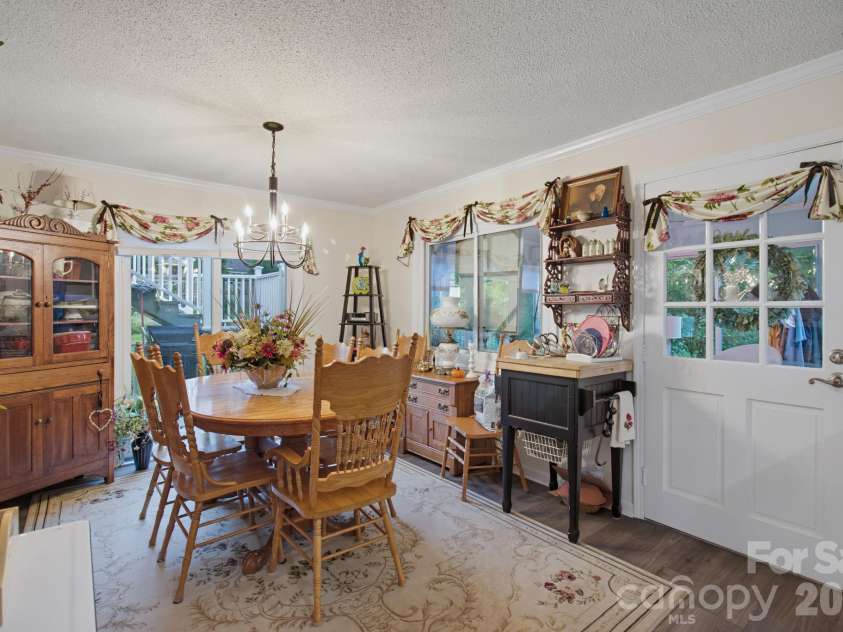 6707 Chadmoor Court, Greensboro, NC 27406.  MLS# CAR4435710, YatesRealty ID 57497. 