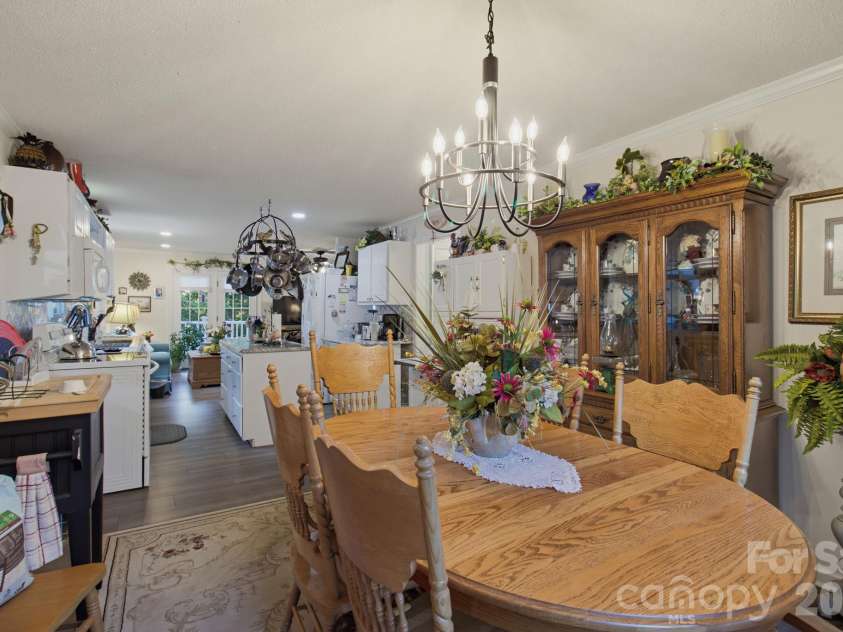 6707 Chadmoor Court, Greensboro, NC 27406.  MLS# CAR4435710, YatesRealty ID 57497. 