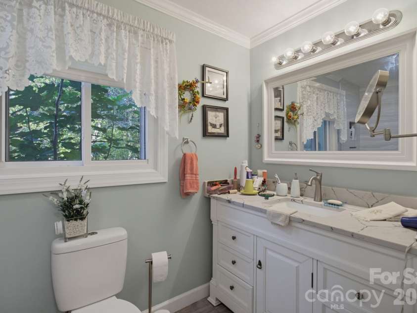 6707 Chadmoor Court, Greensboro, NC 27406.  MLS# CAR4435710, YatesRealty ID 57497. 