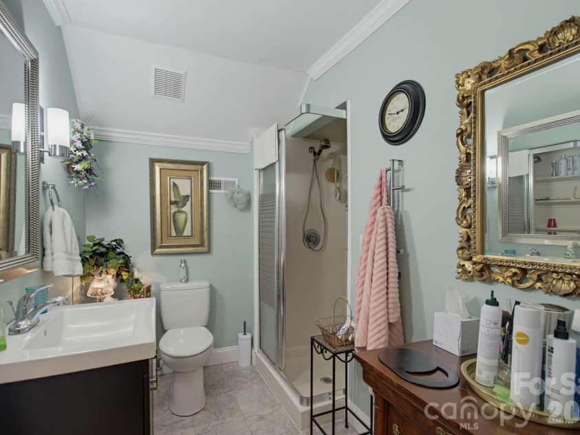 6707 Chadmoor Court, Greensboro, NC 27406.  MLS# CAR4435710, YatesRealty ID 57497. 