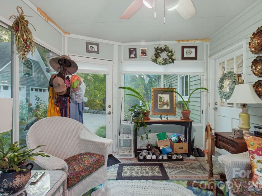 6707 Chadmoor Court, Greensboro, NC 27406.  MLS# CAR4435710, YatesRealty ID 57497. 