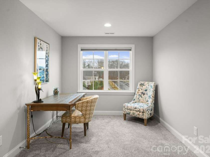 13030 Pleasant Run Drive, Huntersville, NC 28078.  MLS# CAR4351297, YatesRealty ID 5750. Upper Level Loft