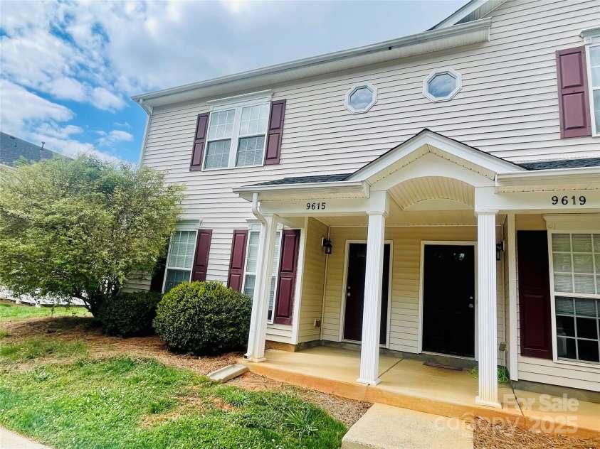 9615 Littleleaf Drive, Charlotte, NC 28215.  MLS# CAR4246026, YatesRealty ID 5750. 