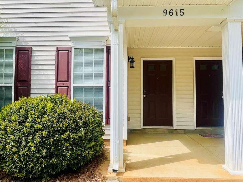 9615 Littleleaf Drive, Charlotte, NC 28215.  MLS# CAR4246026, YatesRealty ID 5750. 