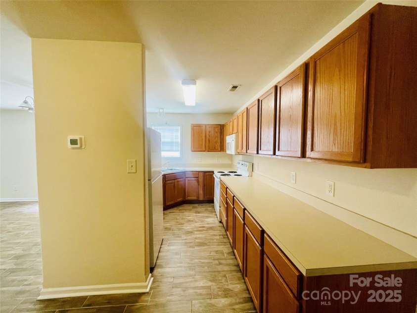 9615 Littleleaf Drive, Charlotte, NC 28215.  MLS# CAR4246026, YatesRealty ID 5750. 