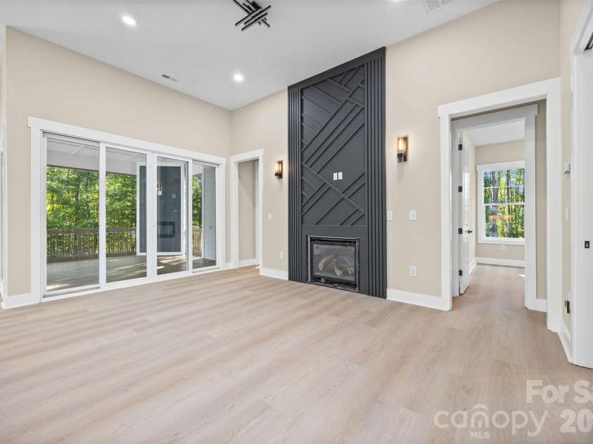 2621 Moon Creek Lane, Clover, SC 29710.  MLS# CAR4434796, YatesRealty ID 57501. 