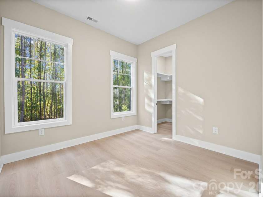2621 Moon Creek Lane, Clover, SC 29710.  MLS# CAR4434796, YatesRealty ID 57501. 