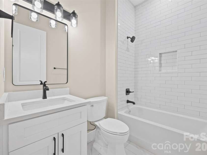 2621 Moon Creek Lane, Clover, SC 29710.  MLS# CAR4434796, YatesRealty ID 57501. 