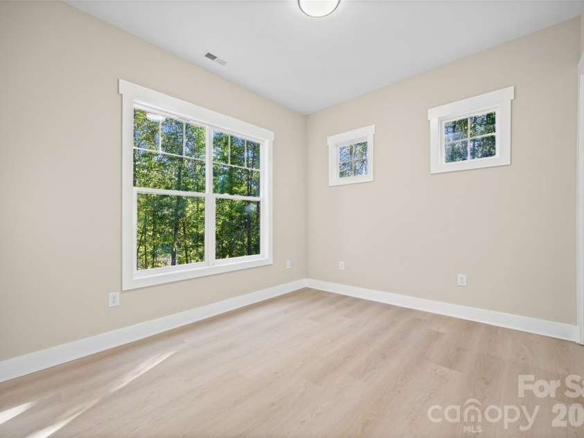 2621 Moon Creek Lane, Clover, SC 29710.  MLS# CAR4434796, YatesRealty ID 57501. 