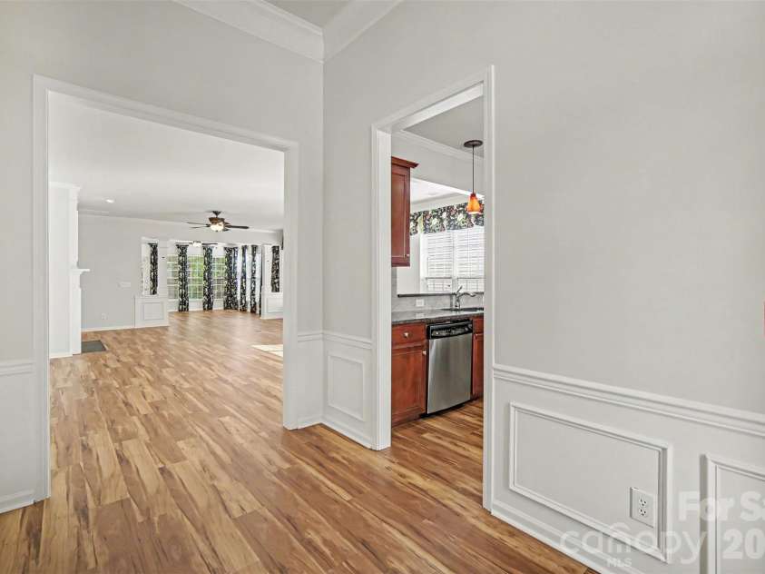 52422 Winchester Street, Indian Land, SC 29707.  MLS# CAR4435728, YatesRealty ID 57504. Foyer