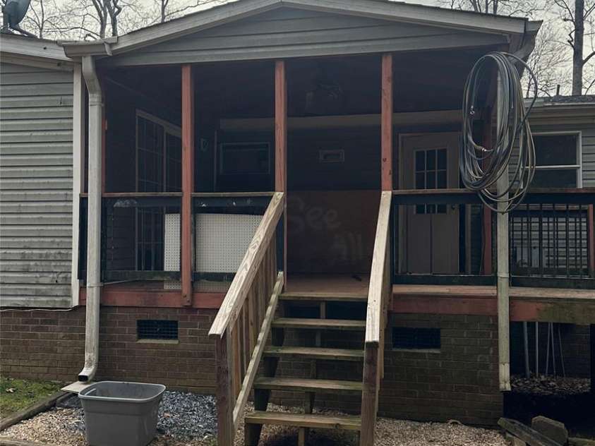 194 Canfield Drive, Olin, NC 28660.  MLS# CAR4434341, YatesRealty ID 57509. 