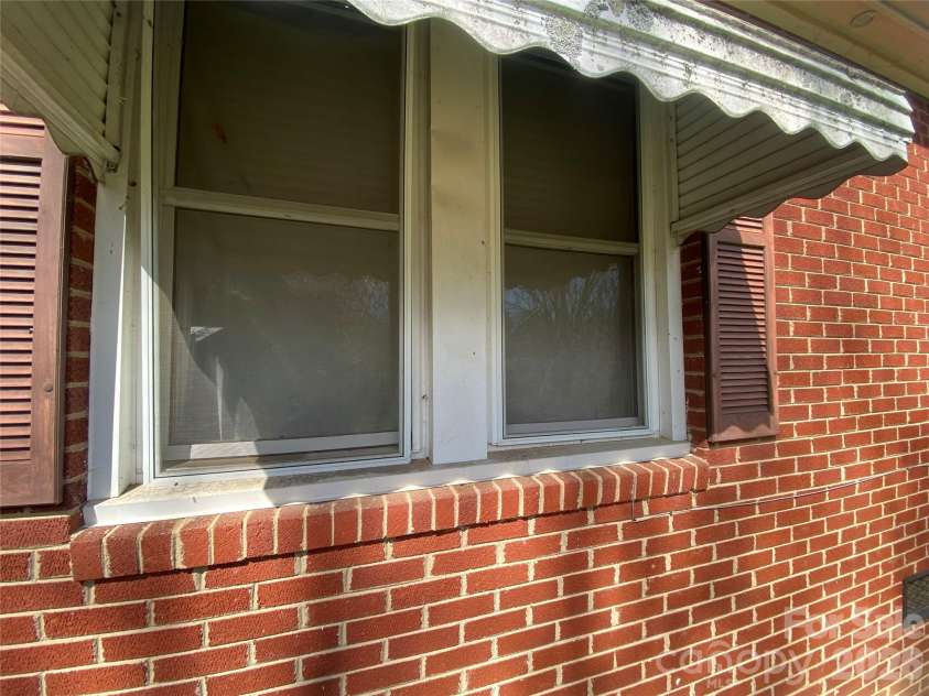 705 Main Street, Cleveland, NC 27013.  MLS# CAR4359118, YatesRealty ID 5751. 