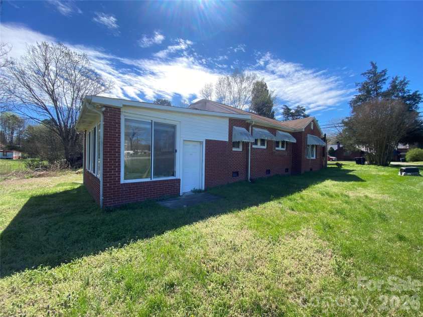 705 Main Street, Cleveland, NC 27013.  MLS# CAR4359118, YatesRealty ID 5751. 