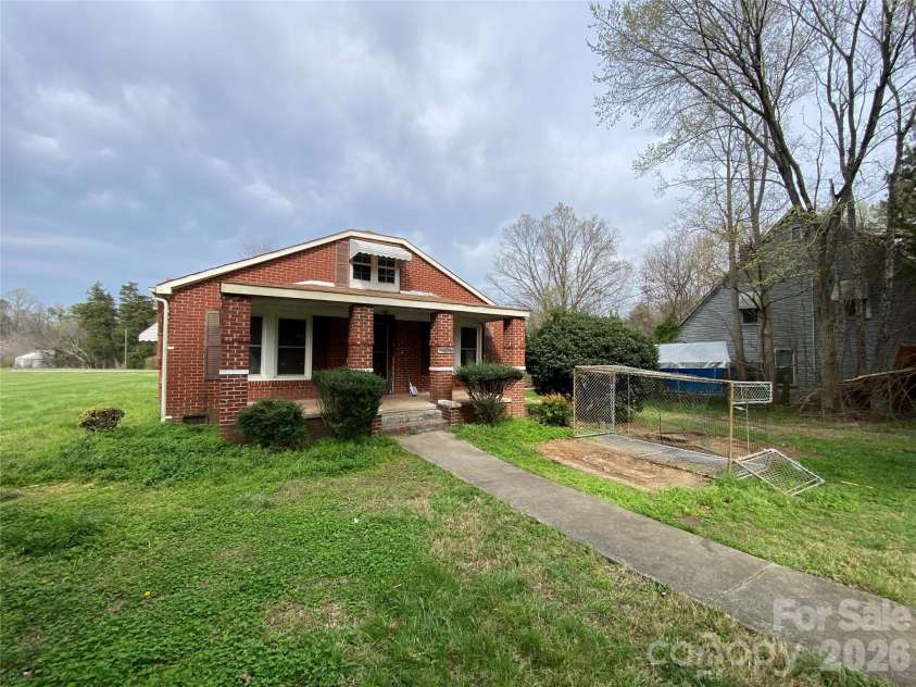 705 Main Street, Cleveland, NC 27013.  MLS# CAR4359118, YatesRealty ID 5751. 