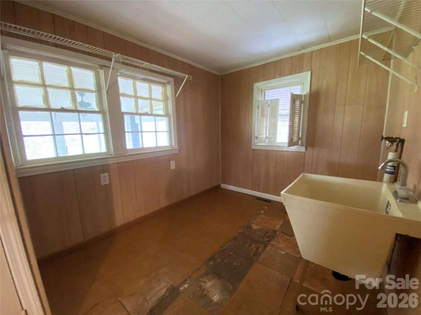 705 Main Street, Cleveland, NC 27013.  MLS# CAR4359118, YatesRealty ID 5751. 