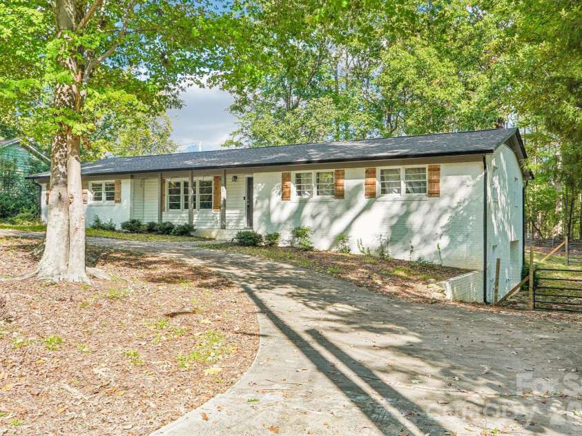 1802 Hemlock Drive, Albemarle, NC 28001.  MLS# CAR4435747, YatesRealty ID 57518. 