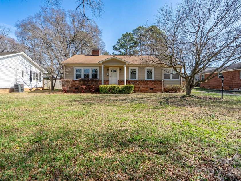 541 Union Street, Concord, NC 28025.  MLS# CAR4351103, YatesRealty ID 5752. 