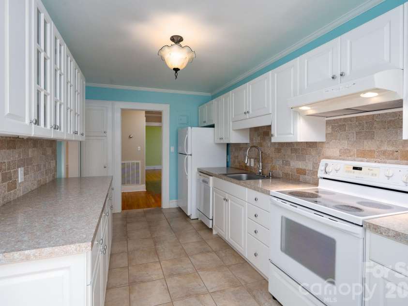 541 Union Street, Concord, NC 28025.  MLS# CAR4351103, YatesRealty ID 5752. 