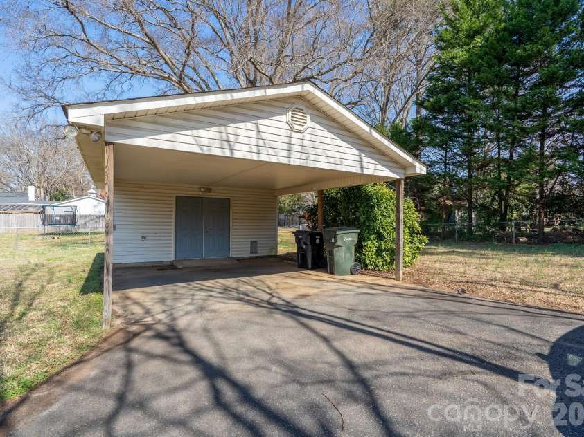 541 Union Street, Concord, NC 28025.  MLS# CAR4351103, YatesRealty ID 5752. Backyard storage shed