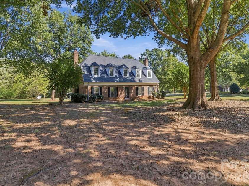 1247 Trailstream Drive, Lancaster, SC 29720.  MLS# CAR4436028, YatesRealty ID 57524. 