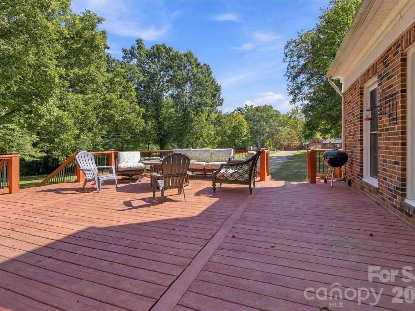 1247 Trailstream Drive, Lancaster, SC 29720.  MLS# CAR4436028, YatesRealty ID 57524. 