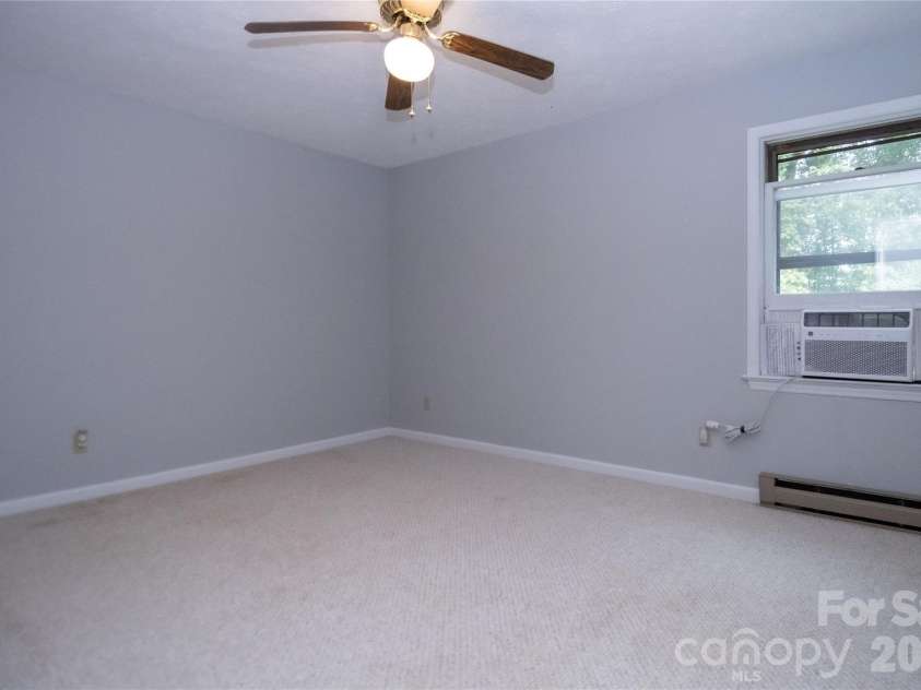 113 Quail Drive, Morganton, NC 28655.  MLS# CAR4419312, YatesRealty ID 57525. 