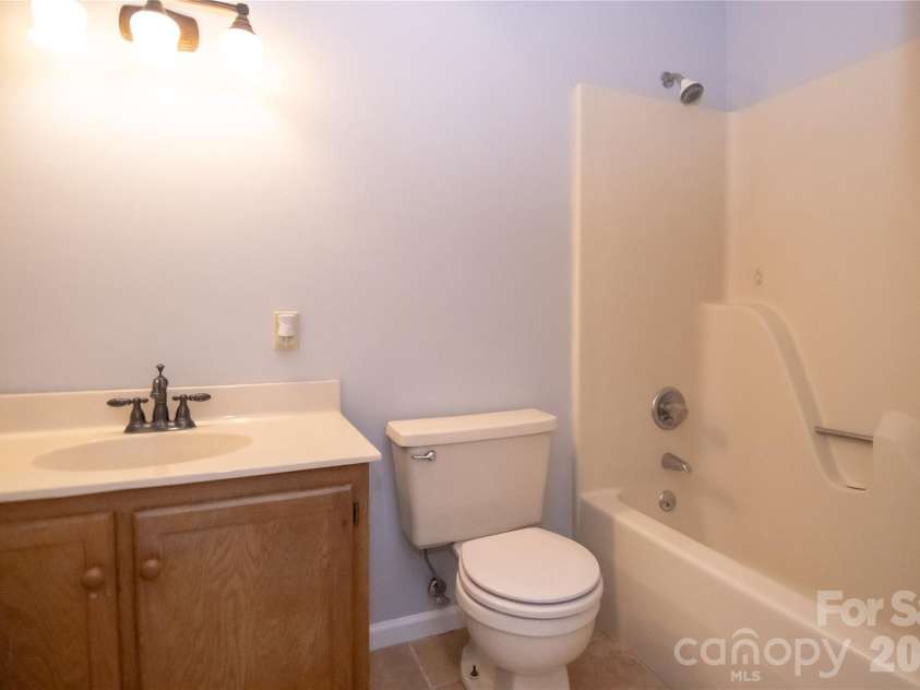 113 Quail Drive, Morganton, NC 28655.  MLS# CAR4419312, YatesRealty ID 57525. 