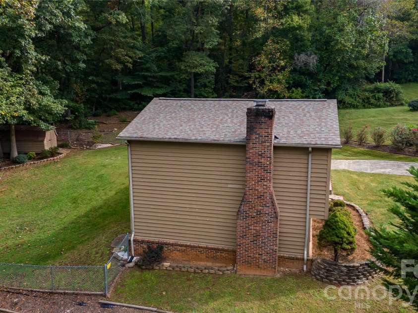 113 Quail Drive, Morganton, NC 28655.  MLS# CAR4419312, YatesRealty ID 57525. 