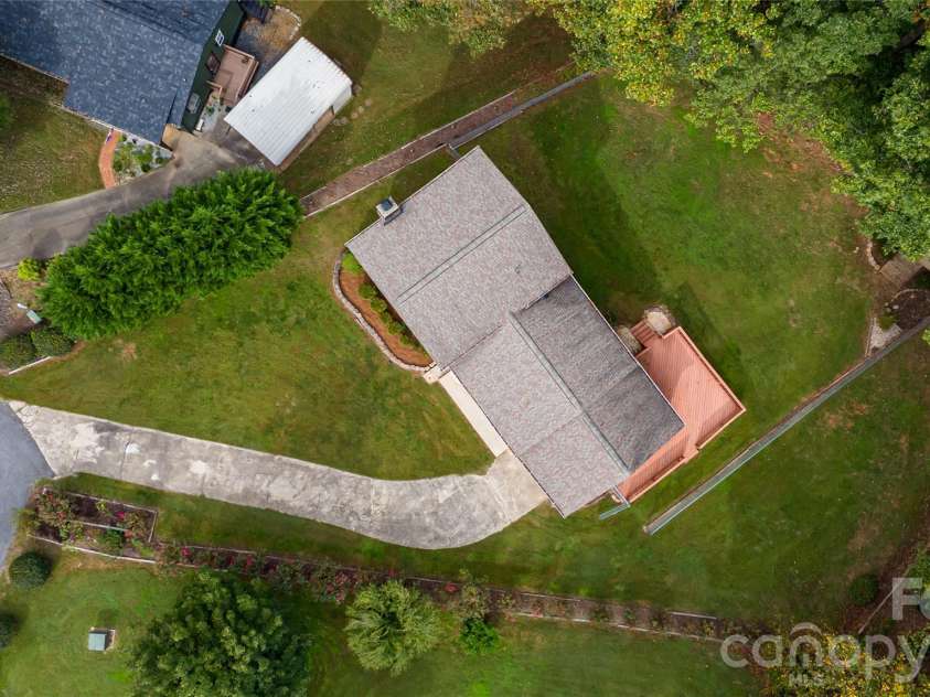 113 Quail Drive, Morganton, NC 28655.  MLS# CAR4419312, YatesRealty ID 57525. 