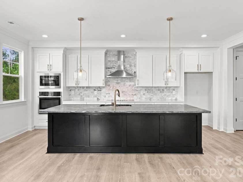 3186 Timber Run Lane, Maiden, NC 28650.  MLS# CAR4432086, YatesRealty ID 57529. Kitchen