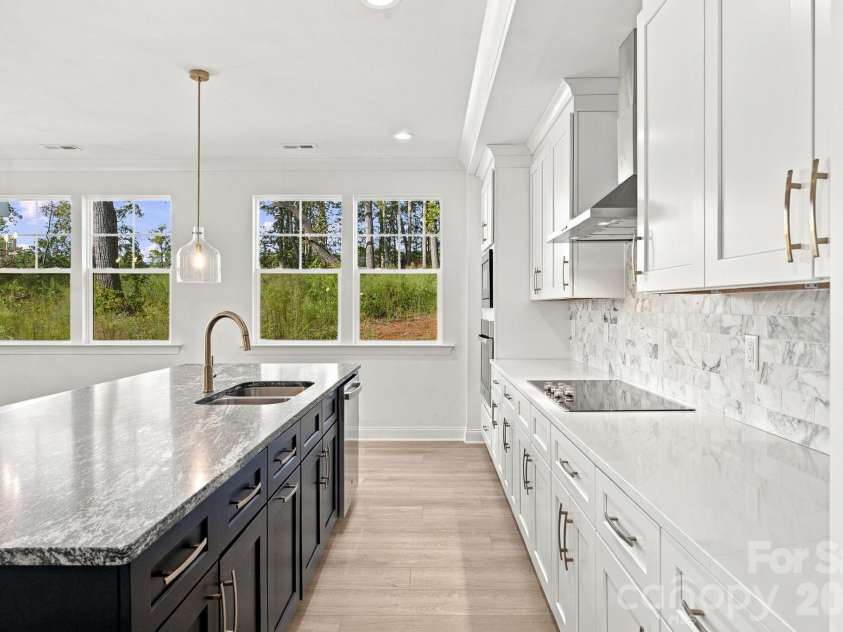 3186 Timber Run Lane, Maiden, NC 28650.  MLS# CAR4432086, YatesRealty ID 57529. Kitchen