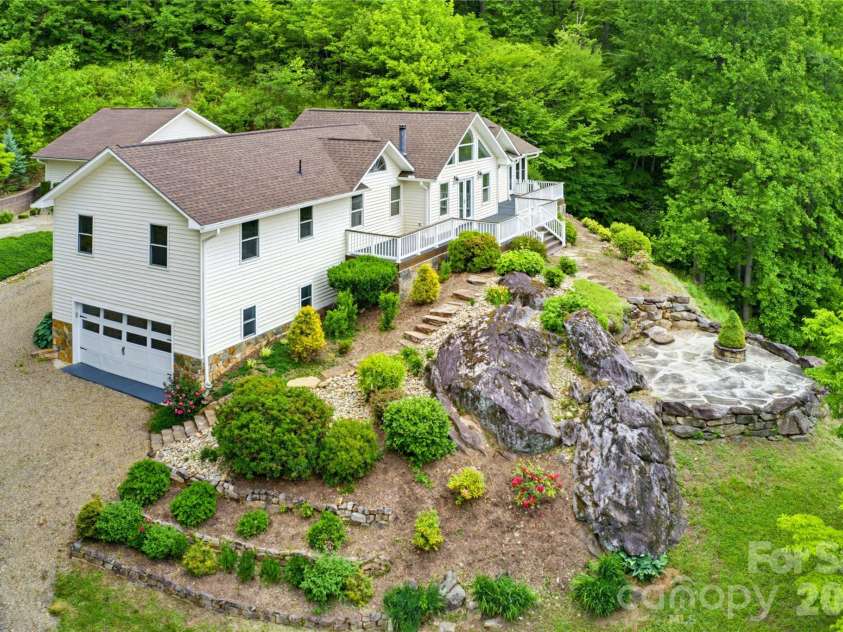 770 Discovery Place, Sylva, NC 28779.  MLS# CAR4357595, YatesRealty ID 5753. 