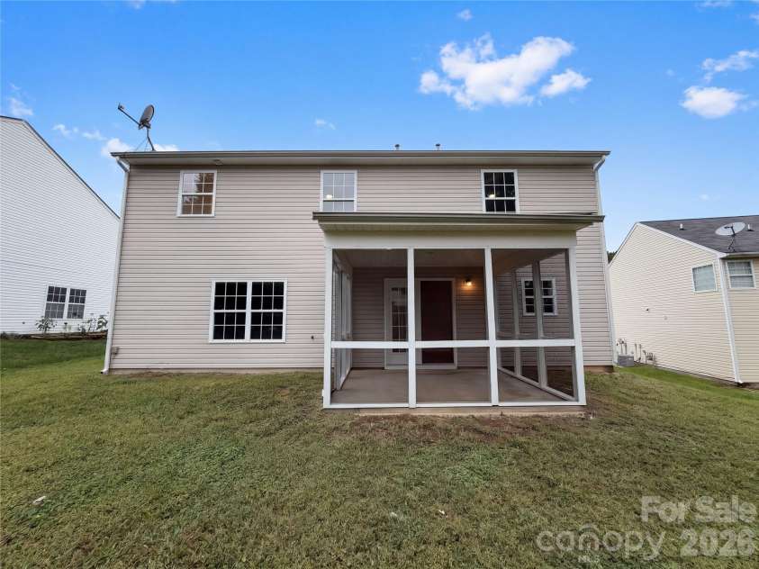 2334 Apple Glen Lane, Charlotte, NC 28269.  MLS# CAR4436071, YatesRealty ID 57531. 