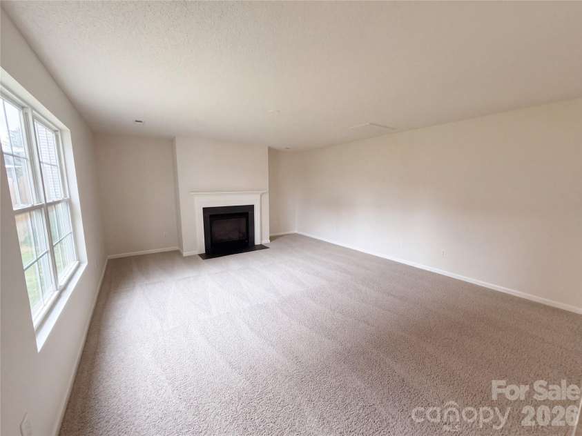 2334 Apple Glen Lane, Charlotte, NC 28269.  MLS# CAR4436071, YatesRealty ID 57531. 