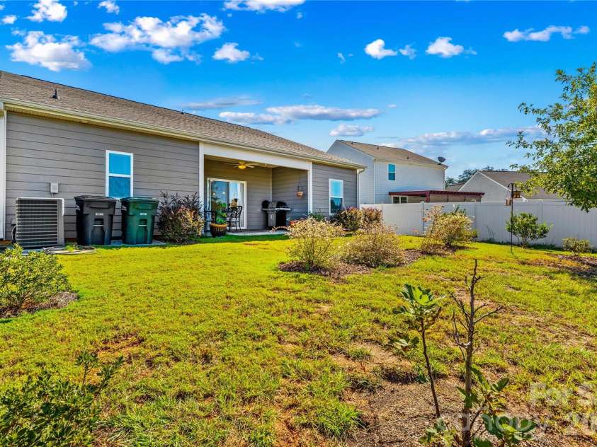 123 Tanner Loop, Troutman, NC 28166.  MLS# CAR4436025, YatesRealty ID 57532. 