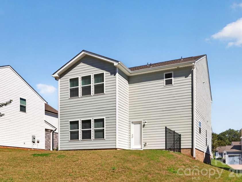 812 Scotch Meadows Loop, Monroe, NC 28110.  MLS# CAR4436082, YatesRealty ID 57533. 