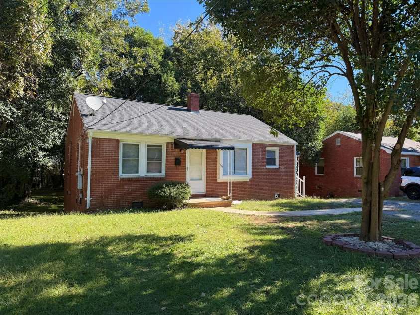 414 Norris Avenue, Charlotte, NC 28206.  MLS# CAR4435381, YatesRealty ID 57536. 