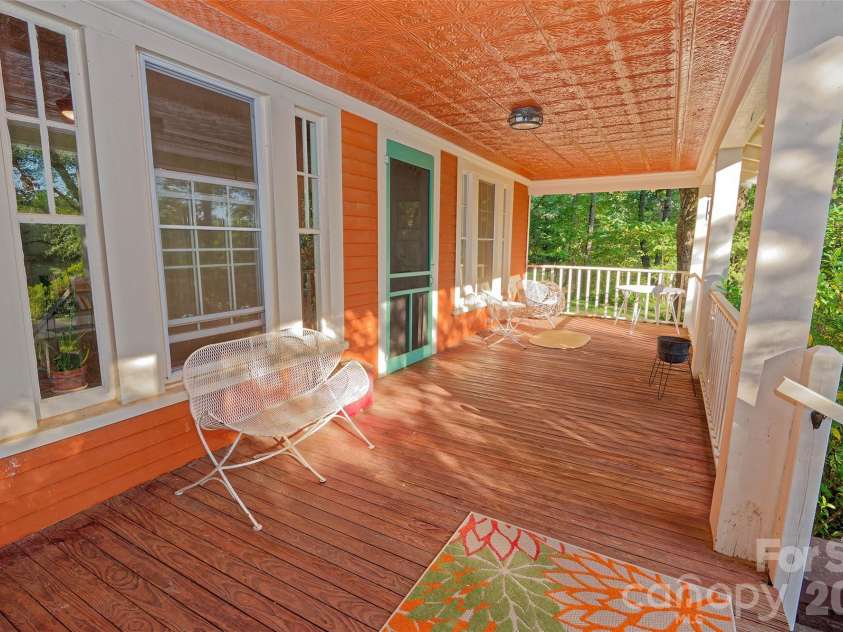 700 Trade Avenue, Landrum, SC 29356.  MLS# CAR4435821, YatesRealty ID 57539. 
